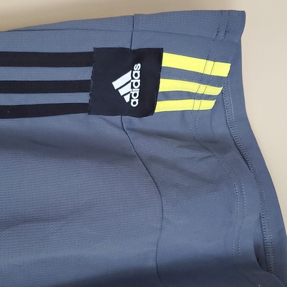 Adidas grey and black shorts - Picture 2 of 8